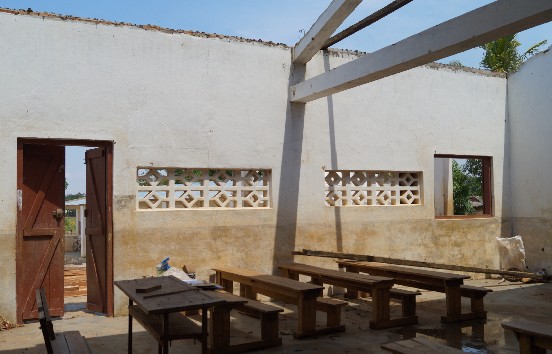 Odbudowa szkoły dla 550 uczniów w Andilambe